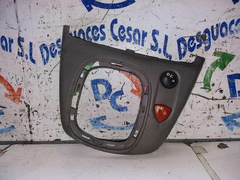 Bouton de warning RENAULT SCENIC II Dynamique Diesel - 1