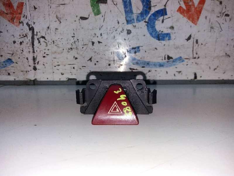 Bouton de warning PEUGEOT 307 (S1) XR Essence - 1