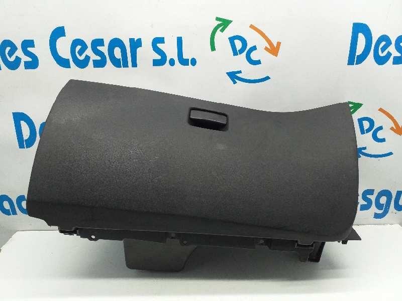 Boite a gants CITROËN C4 PICASSO SX Diesel - 1
