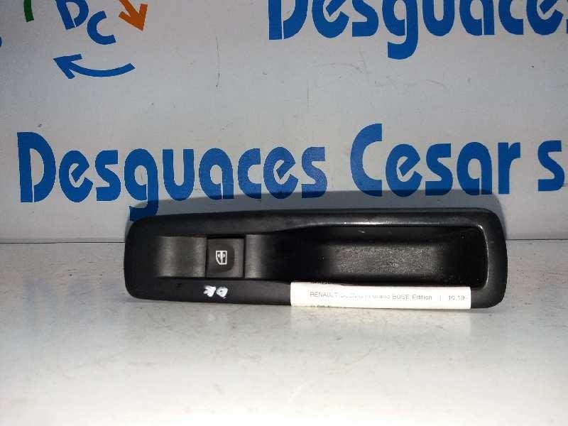 Interruttore lavacristalli posteriore sinistro RENAULT SCENIC III Grand BOSE Edition Diésel - 1