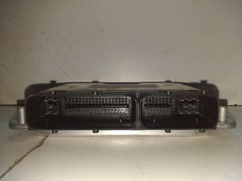 Centralina motore VOLKSWAGEN PASSAT BERLINA (3B3) Comfortline Diésel - 1