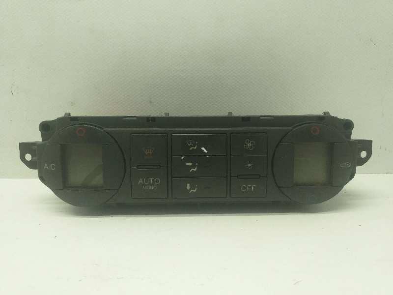 Commande chauffage FORD FOCUS BERLINA (CAP) Ambiente Diesel - 1