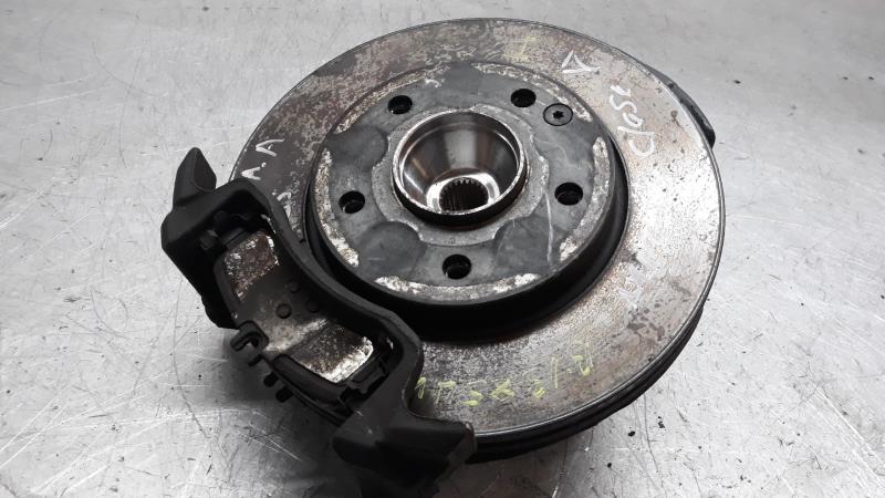 Fusee avant gauche MERCEDES-BENZ CLASE A (W168) 140 Essence - 1