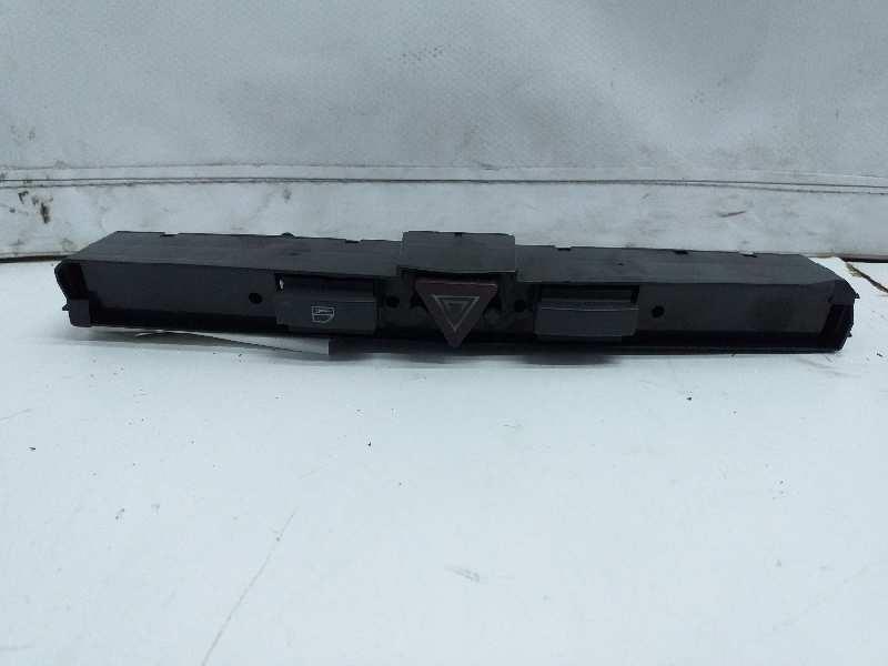 Bouton de warning OPEL ZAFIRA B Cosmo Essence - 1