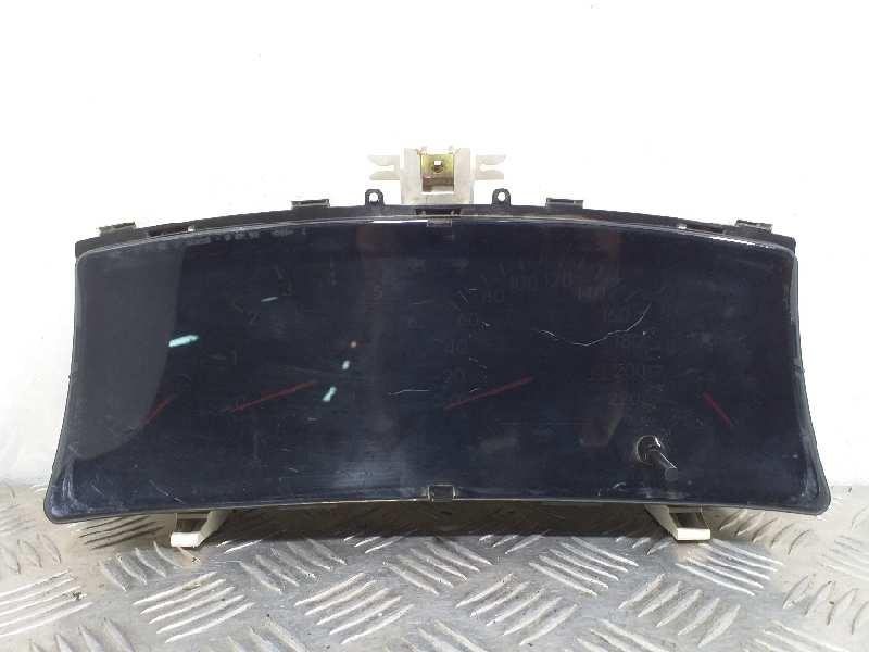 Compteur TOYOTA COROLLA (E12) 2.0 D-4D Linea Sol Berlina Diesel - 1