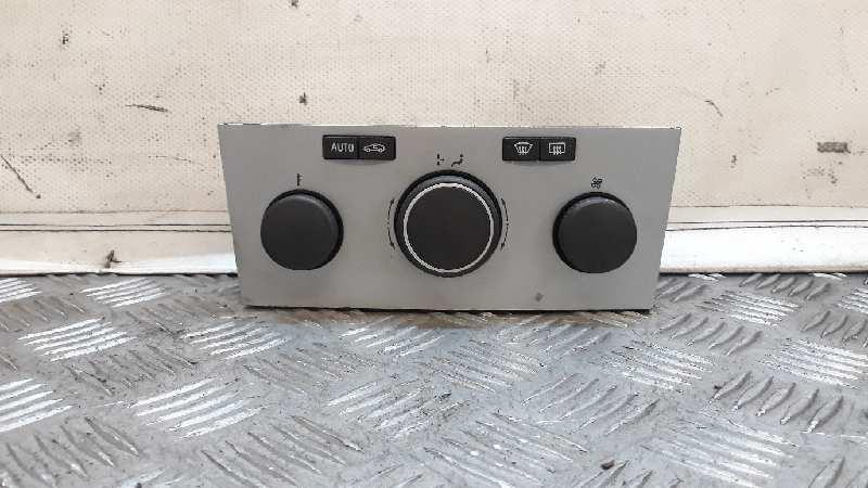 Commande chauffage OPEL ASTRA GTC Cosmo Diesel - 1
