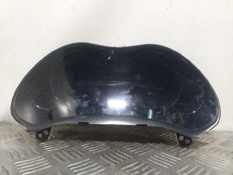 Compteur TOYOTA AVENSIS BERLINA (T25) 2.2 D-4D Executive Berlina Diesel - 1