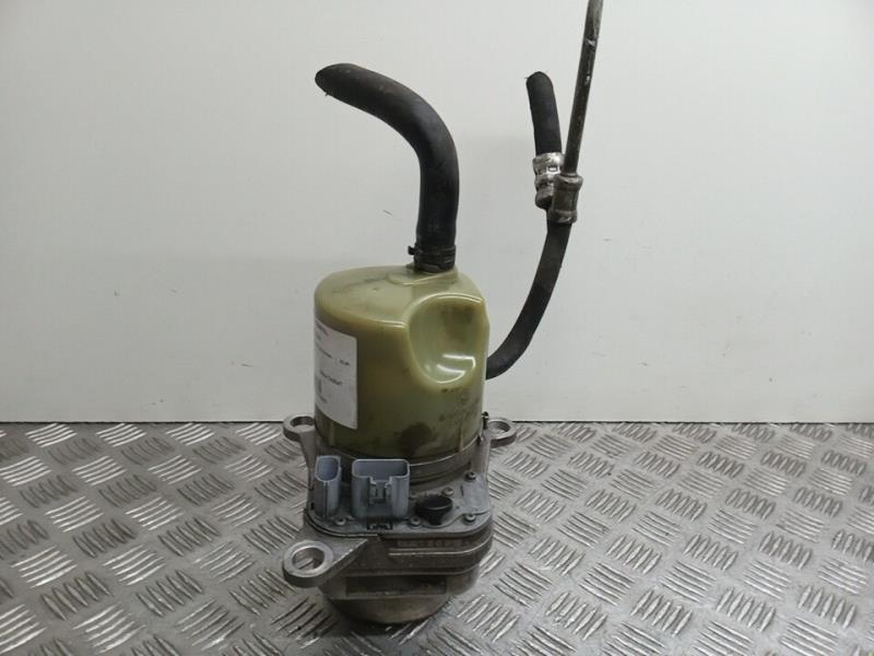 Pompe de direction VOLVO V50 FAMILIAR 2.0 D Kinetic Diesel - 1