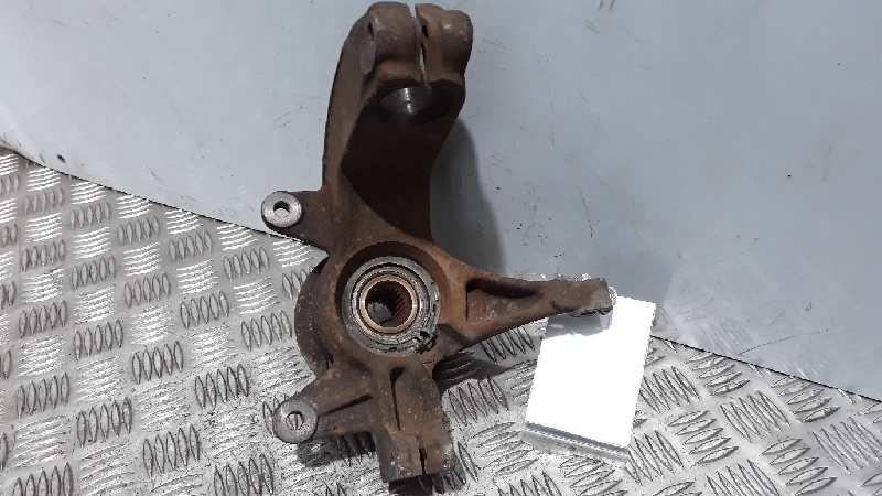 Fusee avant droit RENAULT SCENIC II Confort Authentique Essence - 1
