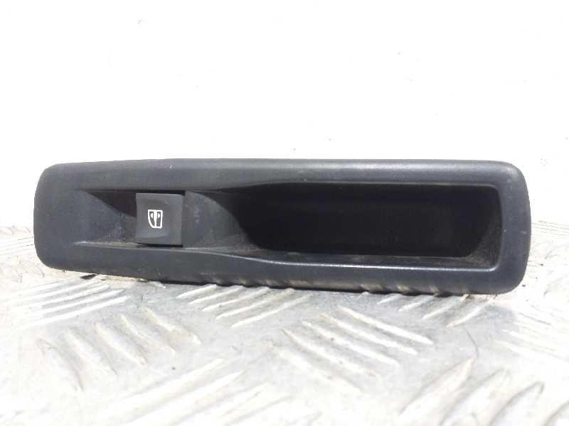 Interruttore lavacristalli posteriore destro RENAULT MEGANE III BERLINA 5 P Dynamique Diésel - 1