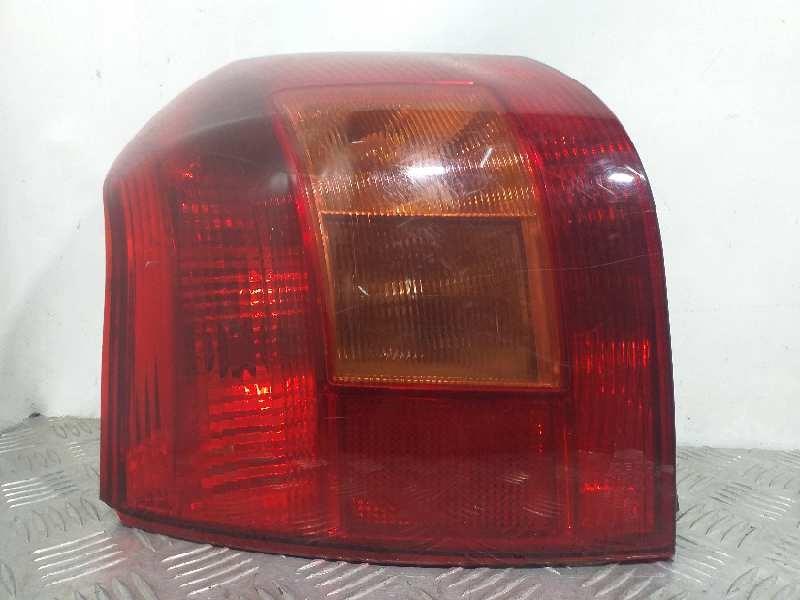Fanale posteriore principale sinistro (luci) TOYOTA COROLLA (E12) 2.0 D-4D Linea Sol Sedán Diésel - 1