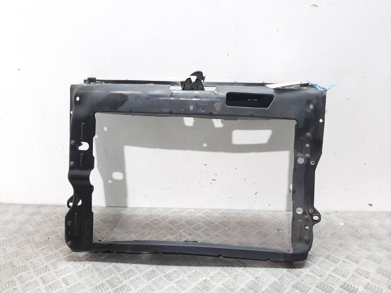 Face avant VOLKSWAGEN FOX (5Z1) Básico Essence - 1