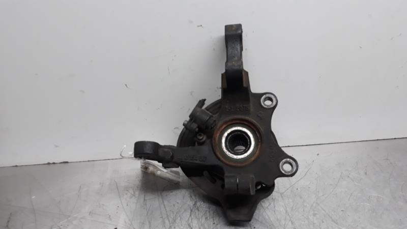 Fusee avant gauche OPEL CORSA C Cosmo Diesel - 1