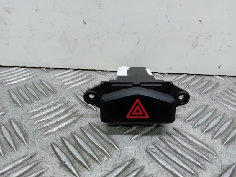 Bouton de warning KIA CARENS 1.6 LX Essence - 1