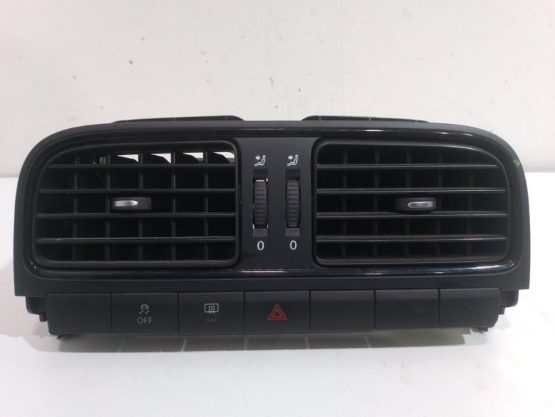 Bouton de warning VOLKSWAGEN POLO (6R1) Advance Essence - 1