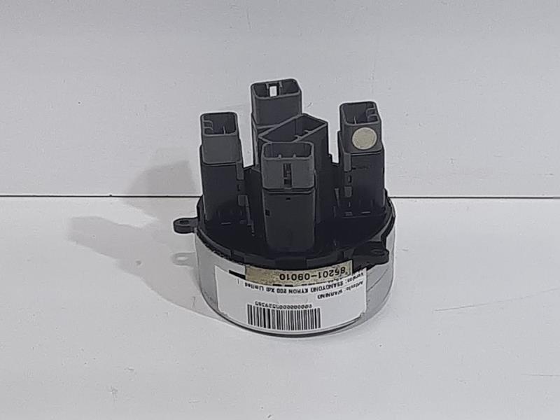 Bouton de warning SSANGYONG KYRON 200 Xdi Limited Diesel - 1