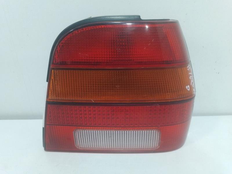 Fanale posteriore principale destro (luci) VOLKSWAGEN POLO (867/871/873) CL Coupe Gasolina - 1