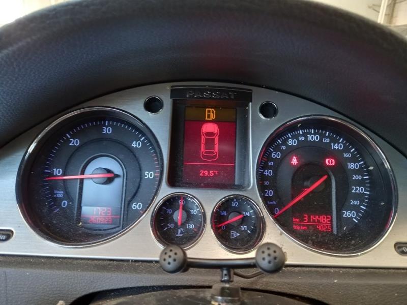 Compteur VOLKSWAGEN PASSAT BERLINA (3C2) Edition Plus Diesel - 1