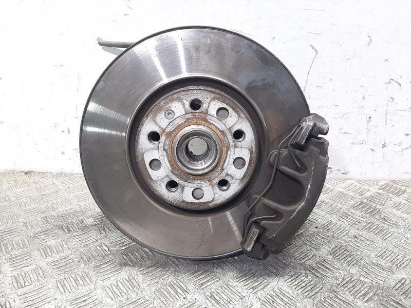 Fusee avant droit VOLKSWAGEN PASSAT BERLINA (3C2) Edition Plus Diesel - 1