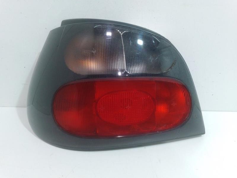 Feu arriere principal gauche (feux) RENAULT MEGANE I BERLINA HATCHBACK (BA0) 2.0 Alize Essence - 1
