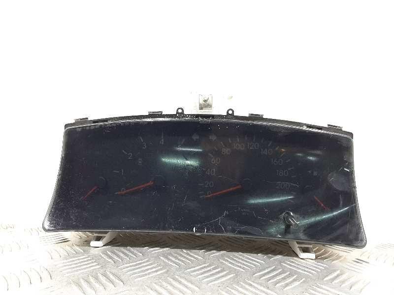 Compteur TOYOTA COROLLA (E12) 1.4 D-4D Luna Compact Diesel - 1