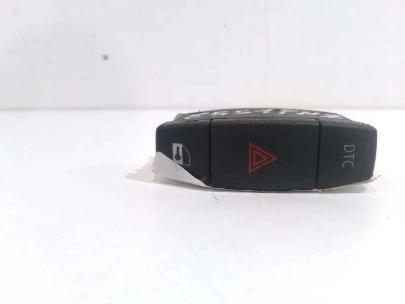 Bouton de warning BMW SERIE 1 BERLINA (E81/E87) 118i Essence - 1