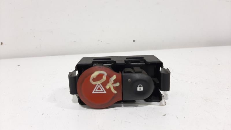Bouton de warning RENAULT CLIO III Authentique Diesel - 1