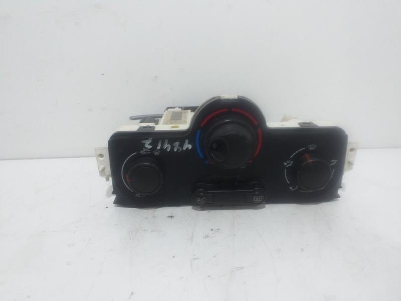 Commande chauffage RENAULT MEGANE II FAMILIAR Authentique Diesel - 1