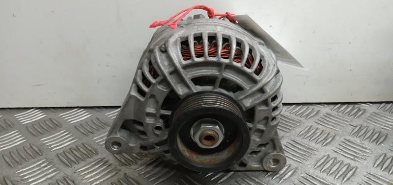 Alternateur AUDI A4 BERLINA (8E) 3.0 Essence - 1