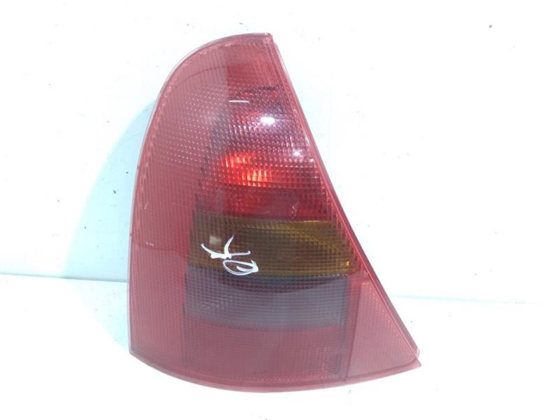 Feu arriere principal gauche (feux) RENAULT CLIO II FASE I (B/CBO) 1.2 Essence - 1