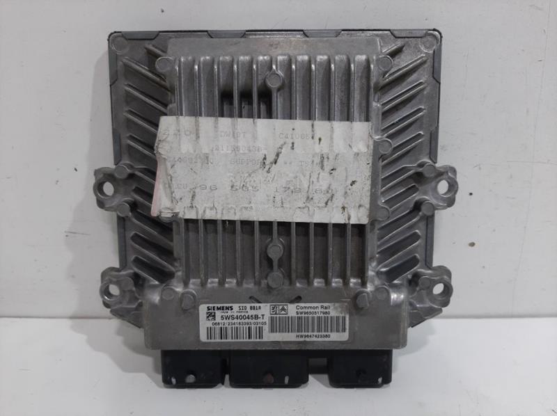 Calculateur moteur PEUGEOT 307 (S1) XS Diesel - 1