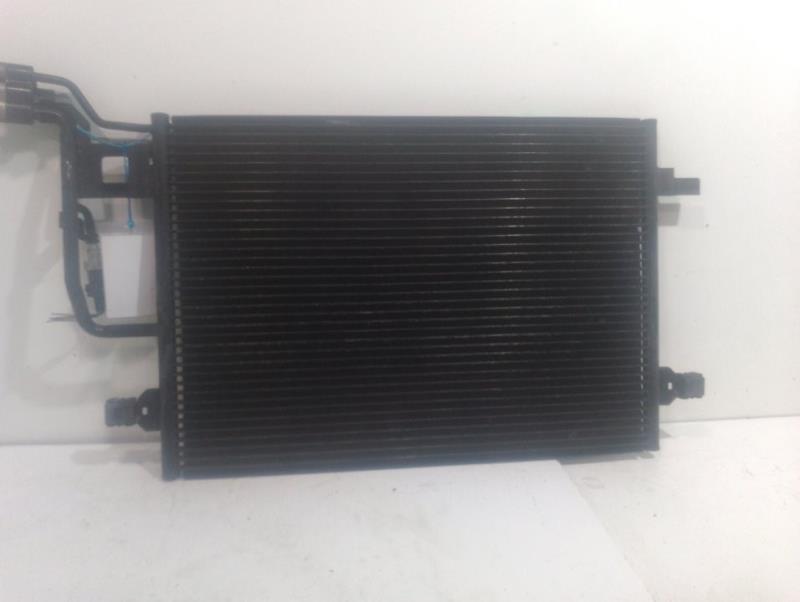 Condensatore clima VOLKSWAGEN PASSAT BERLINA (3B3) Advance Gasolina - 1