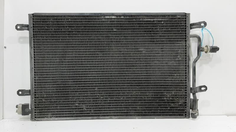 Condenseur de clim AUDI A4 BERLINA (8E) 1.8 T Essence - 1