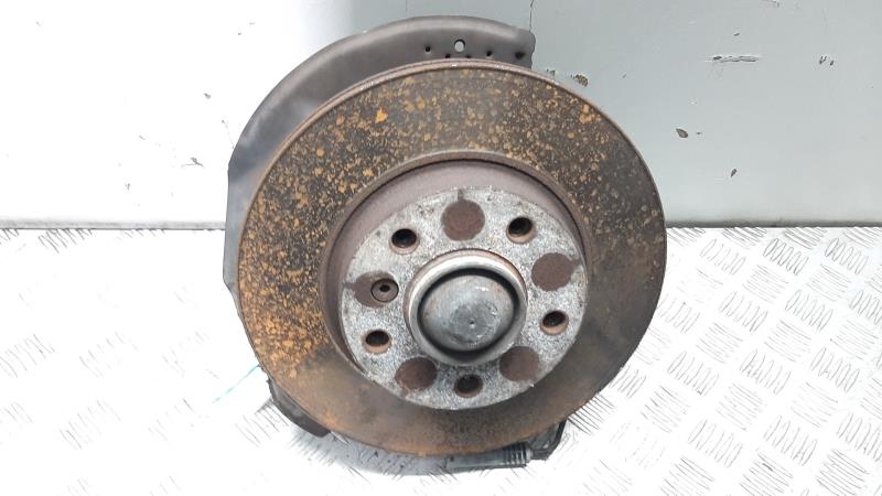 Fusee avant gauche BMW SERIE 3 TOURING (E46) 320d Diesel - 1