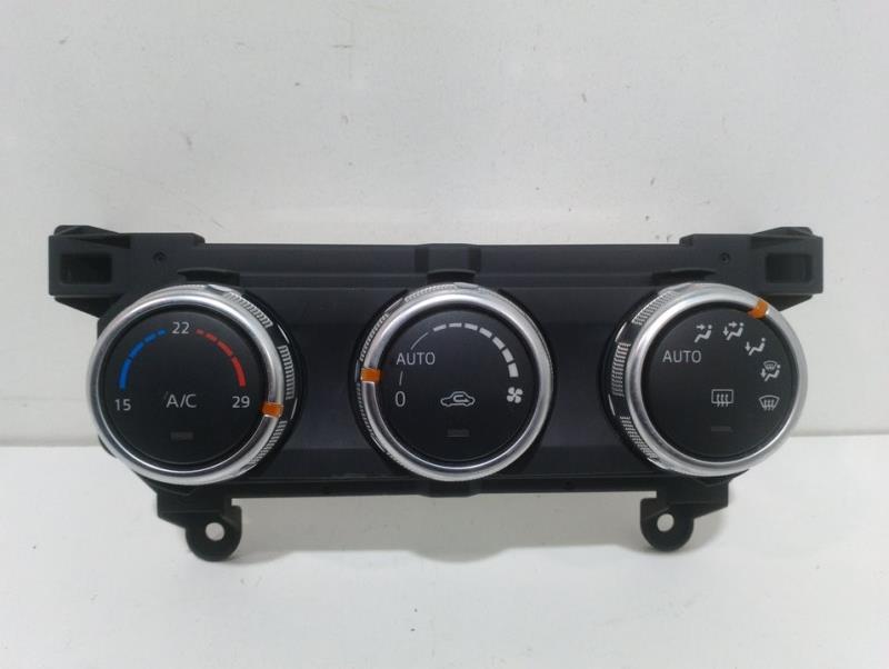 Commande chauffage MAZDA CX-3 Center-Line Diesel - 1