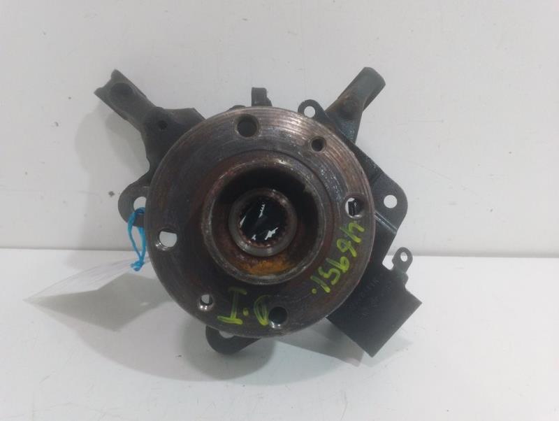 Fusee avant gauche RENAULT CLIO IV Limited Essence - 1