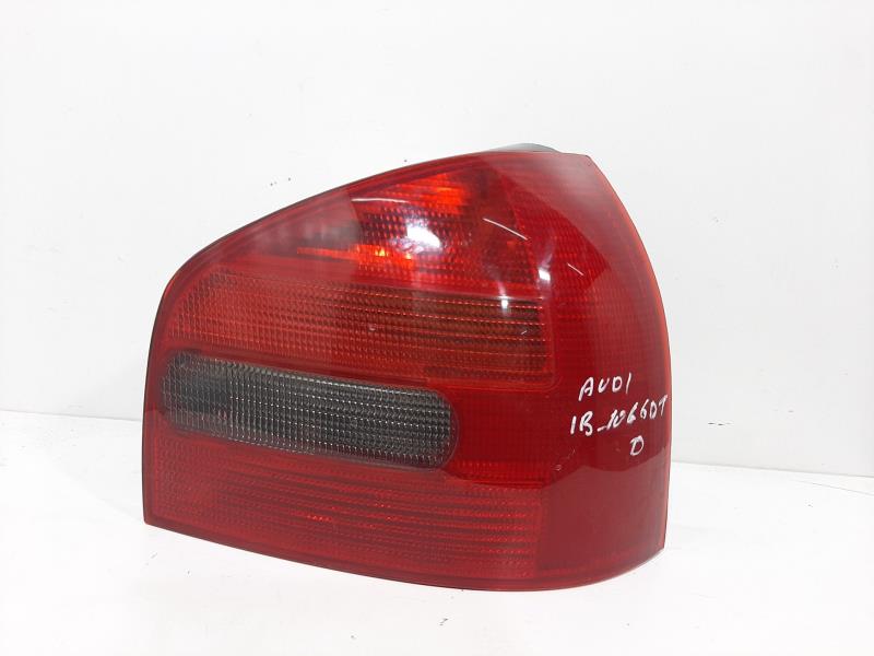 Feu arriere principal droit (feux) AUDI A3 (8L) 1.8 Ambiente Essence - 1