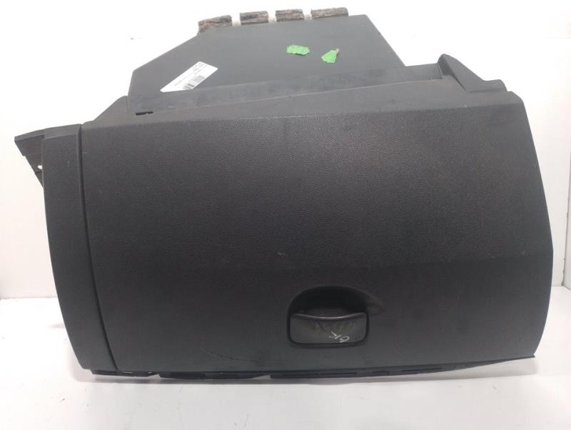 Boite a gants RENAULT CLIO III Confort Dynamique Diesel - 1