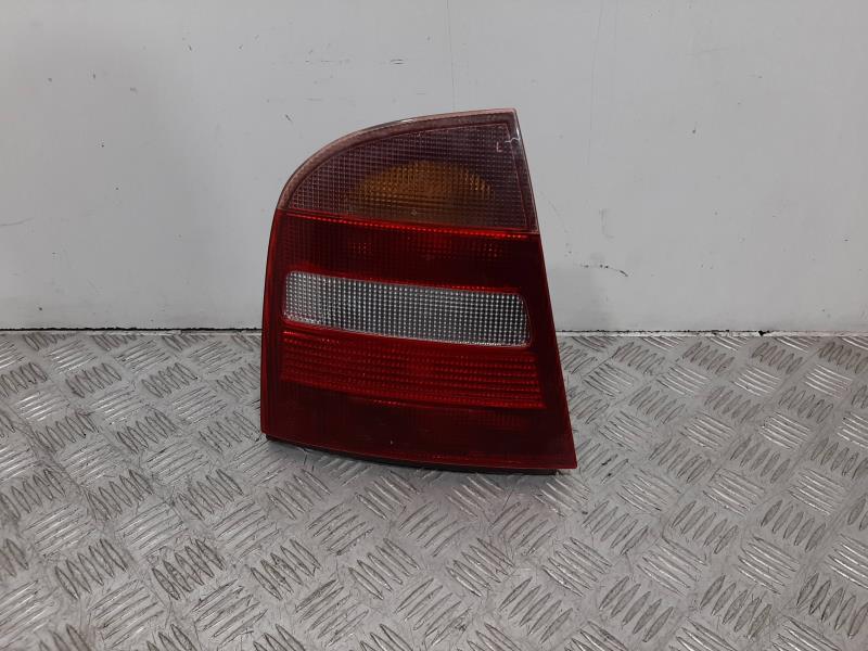 Fanale posteriore principale sinistro (luci) SKODA OCTAVIA BERLINA (1U2) 1.6 GLX Gasolina - 1