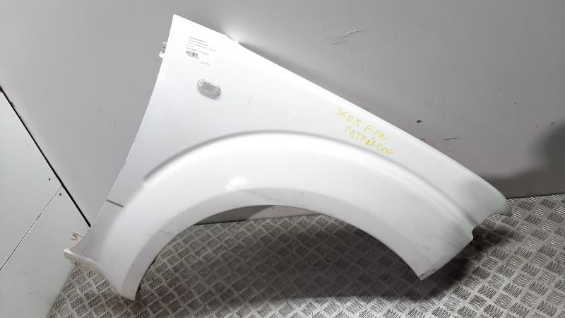 Parafango anteriore destro NISSAN PATHFINDER (R51) 2.5 dCi LE Diésel - 1