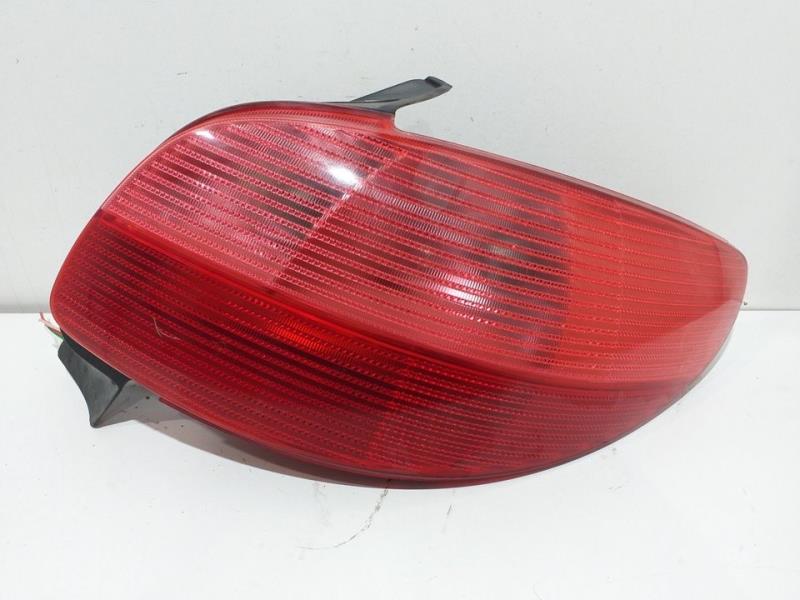 Fanale posteriore principale destro (luci) PIAGGIO (VESPA) SKR 150 AUTOM. Gasolina - 1