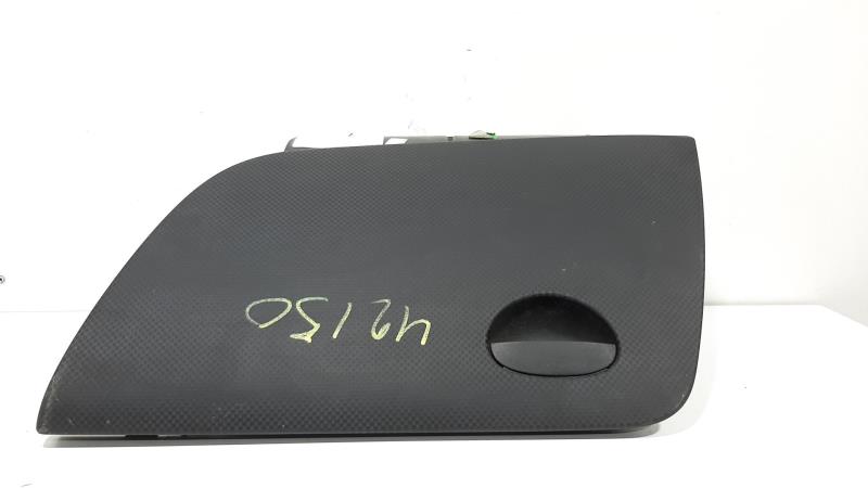 Boite a gants SEAT TOLEDO (5P2) Reference Diesel - 1