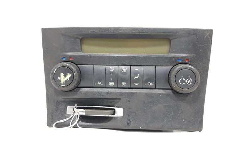 Commande chauffage RENAULT MEGANE II BERLINA 3P Emotion Essence - 1