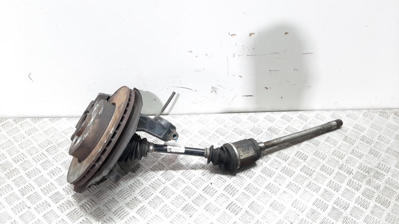 Fusee avant droit BMW X3 (E83) 2.0d Diesel - 1
