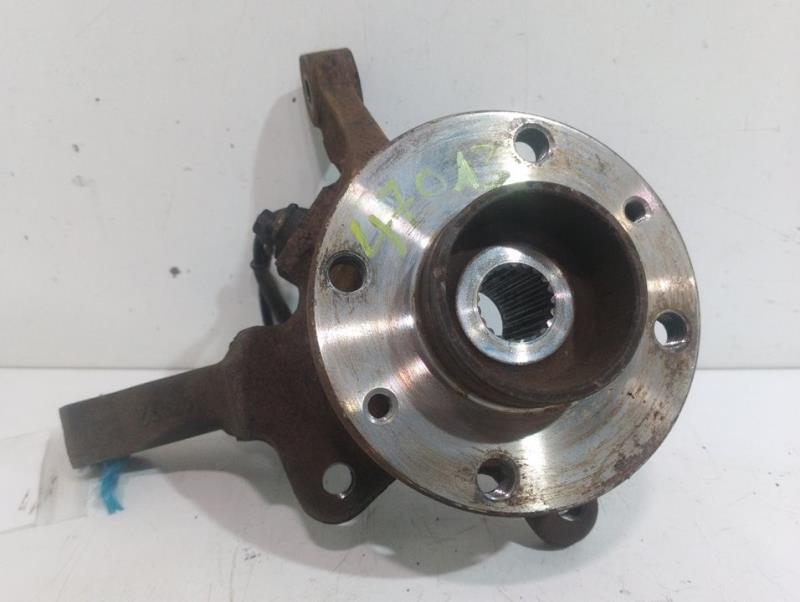 Fusee avant gauche RENAULT CLIO II FASE II (B/CB0) Authentique Essence - 1