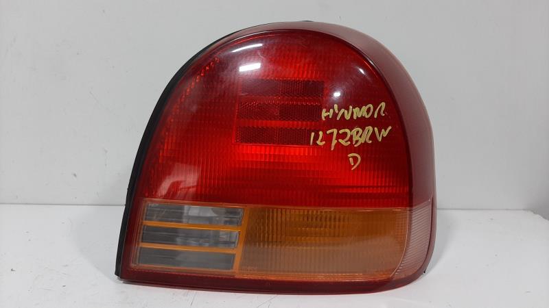 Fanale posteriore principale destro (luci) HYUNDAI SONATA (Y4) 2.5i V6 GLS Gasolina - 1