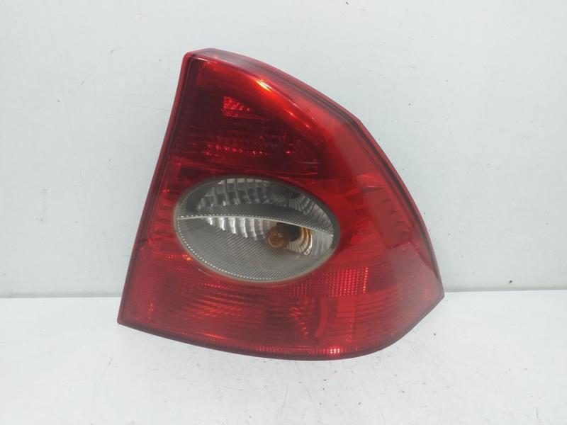 Feu arriere principal droit (feux) FORD FOCUS BERLINA (CAP) Business Essence - 1