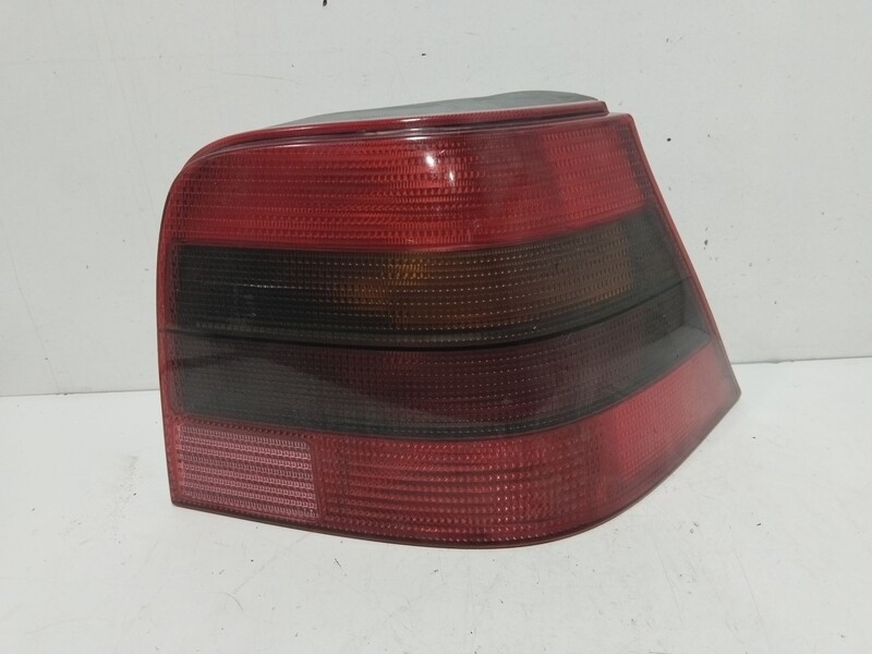 Fanale posteriore principale destro (luci) VOLKSWAGEN GOLF IV (1J1) 1.6 16V Gasolina - 1
