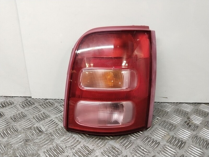 Fanale posteriore principale destro (luci) NISSAN MICRA II (K11) 1.0 i 16V Gasolina - 1