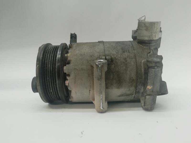Compresseur clim FORD FOCUS III TURNIER 1.6 TDCI  - 1